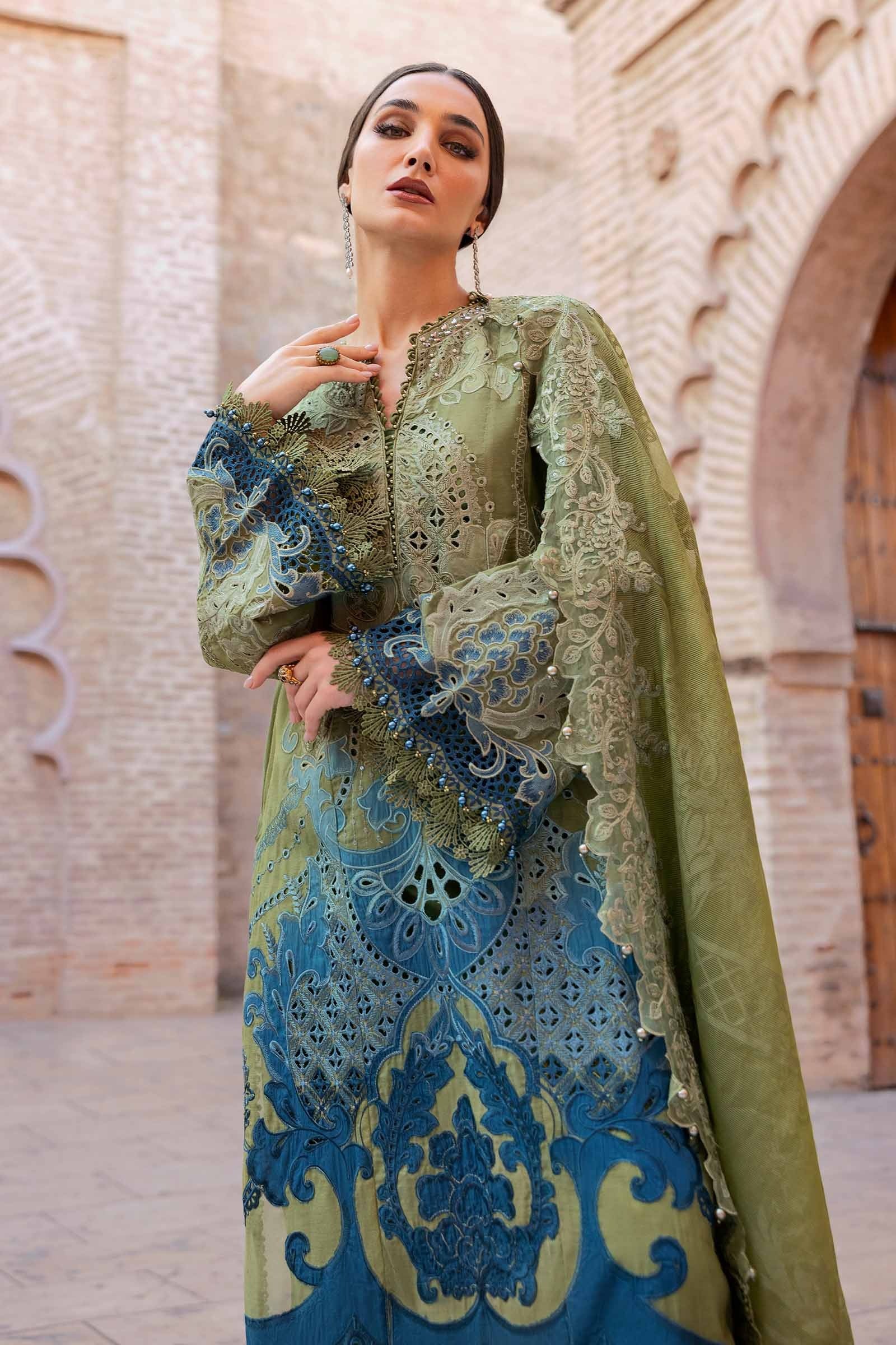 MARIA B 3 PIECE UNSTITCHED EMBROIDERED LAWN SUIT | D-2501-A