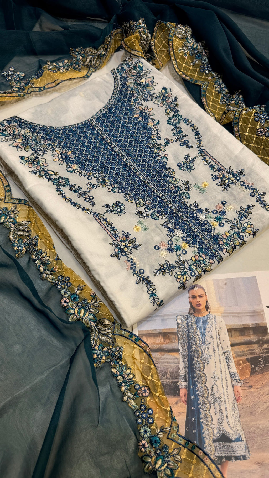 HUSSAIN REHAR LAWN VEIL