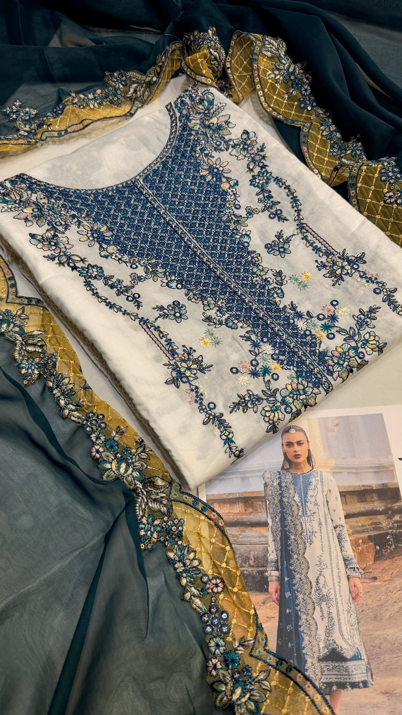 HUSSAIN REHAR LAWN VEIL
